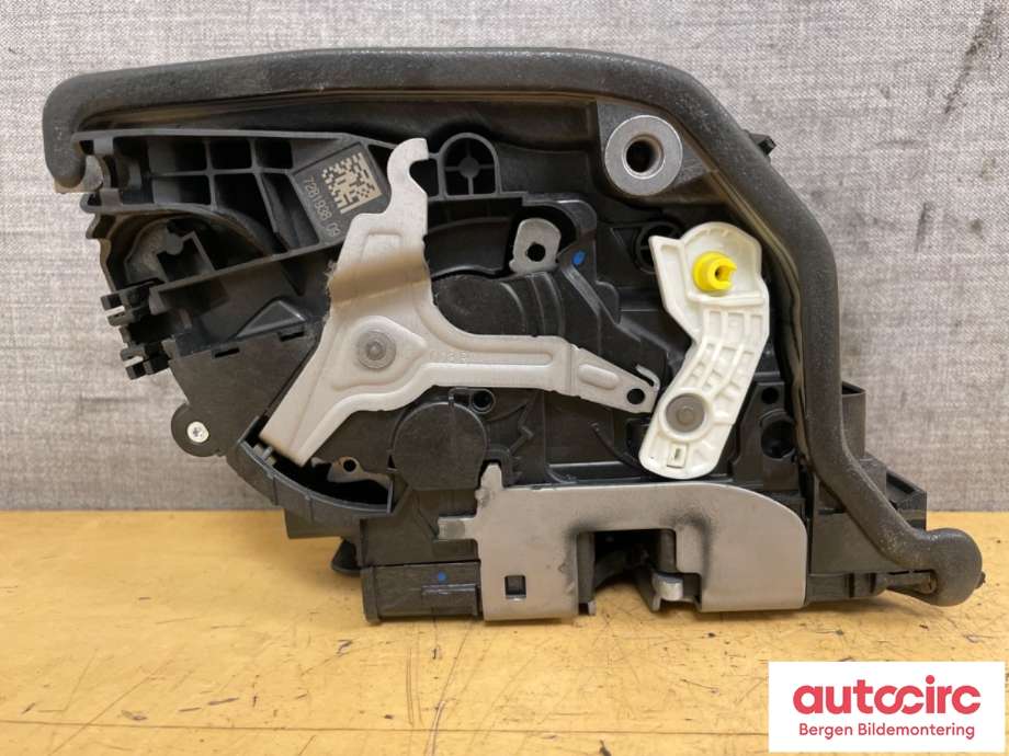 Låsekasse høyre til BMW 2-Serie 2014-2021 (F22/F23) (F22/F23) (BMW|51 21 7 281 934|)