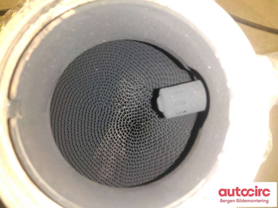 Partikkelfilter til Škoda Octavia 2013-2016 (Type III, Fase 1)  (SKODA|04L 131 601 HX|04L 131 673 CX|)