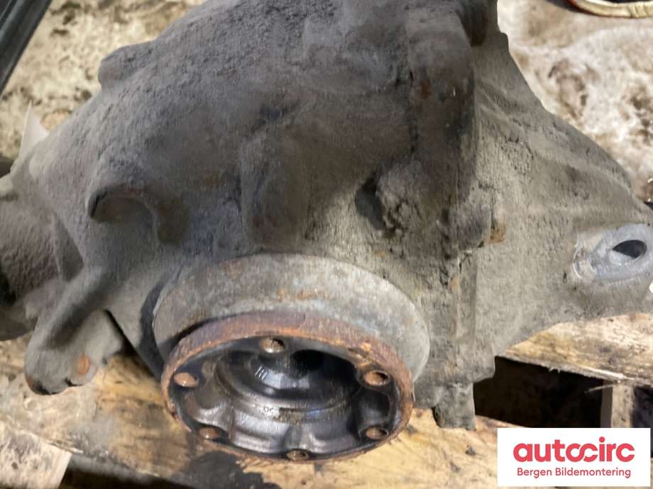 Kardang klokke bak til BMW X3 2007-2010 (Fase 2) (E83) (E83) (BMW|33 10 7 575 382|)