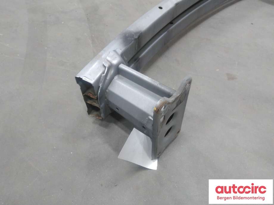 Støtfangerforsterkning foran til Subaru Outback 2015-2020 (Type V)  (SUBARU|57711AL0109P|)