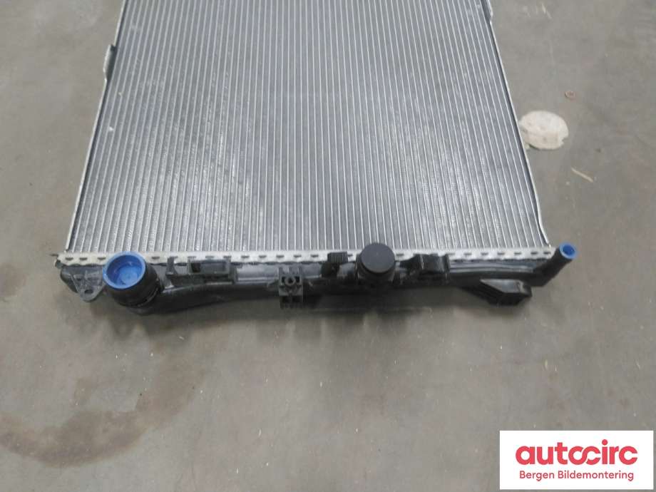 Radiator (automat gir) til Mercedes EQC 2019-->> (MERCEDES|A 099 500 88 00|)
