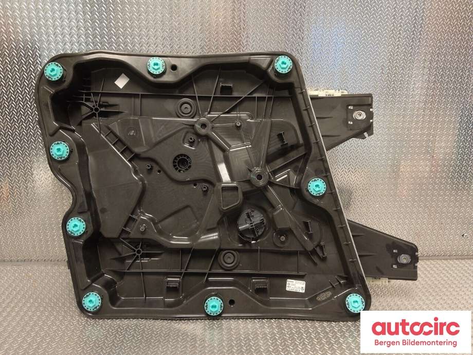 Ruteheis til Audi Q4 e-tron 2021-->> (AUDI|11A 837 462 D|11A 837 462 F|)