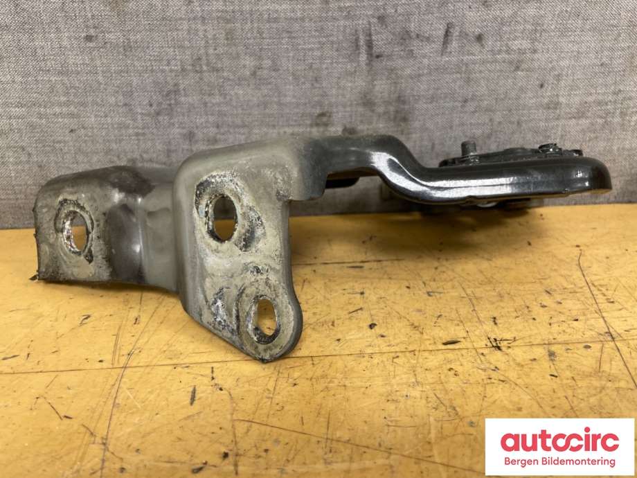 Hengsler til Nissan NV200 2010-2019  (NISSAN|82421JX00B|)