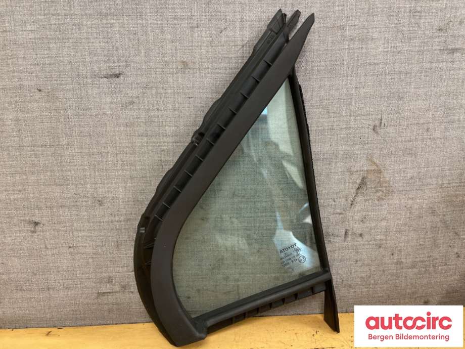 Diverse deler til Toyota Yaris 2014-2020 (Type III, Fase 2)  (TOYOTA|681250D021|)