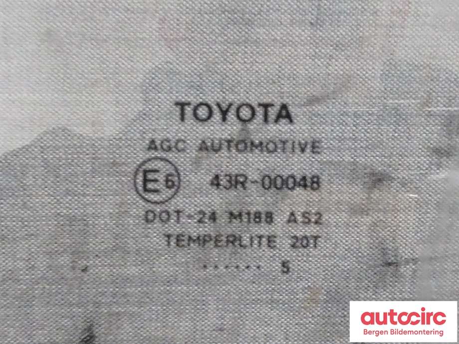 Siderute høyre bak til Toyota Yaris 2014-2020 (Type III, Fase 2)  (TOYOTA|681300D200|)