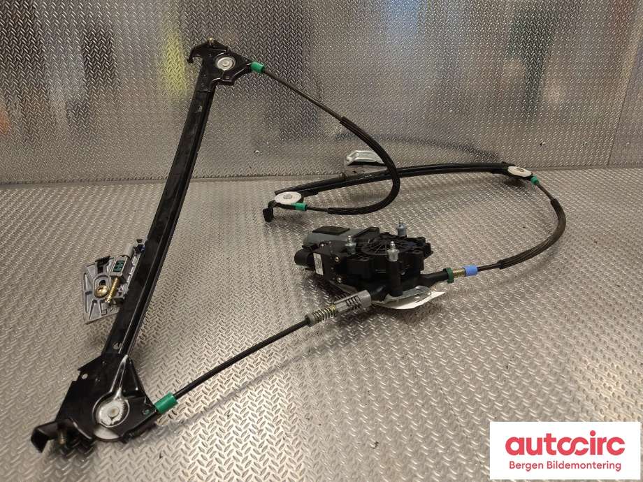 Ruteheis til Porsche 911 1998-2005 (996) (996) (PORSCHE|996 542 075 05|996 542 076 04|996 624 102 05)
