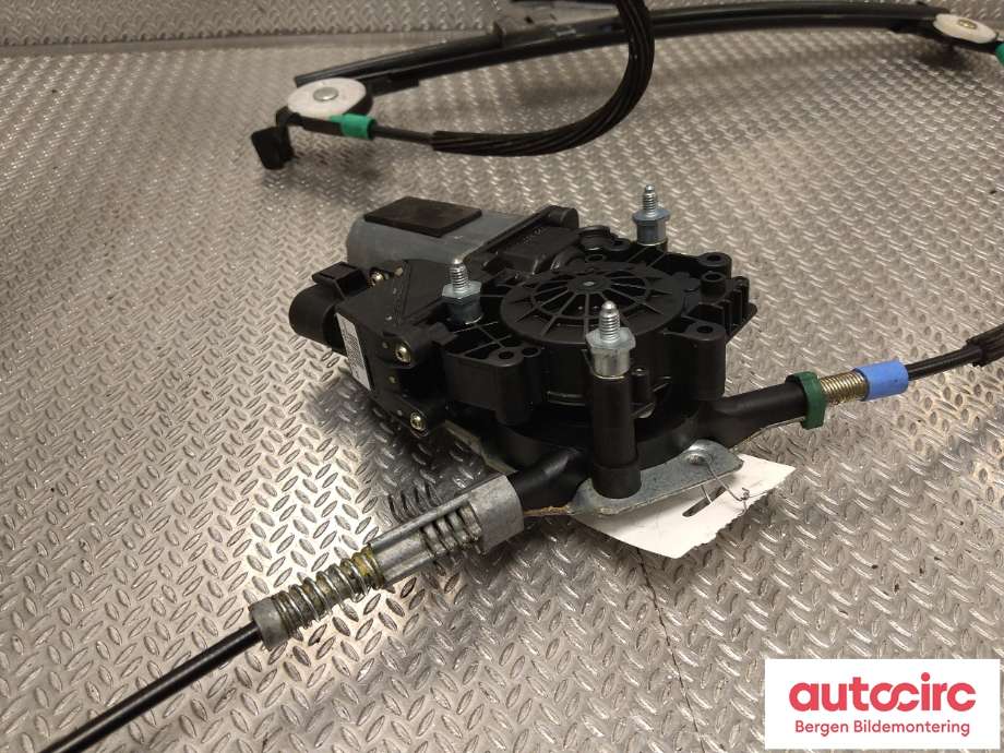 Ruteheis til Porsche 911 1998-2005 (996) (996) (PORSCHE|996 542 075 05|996 542 076 04|996 624 102 05)