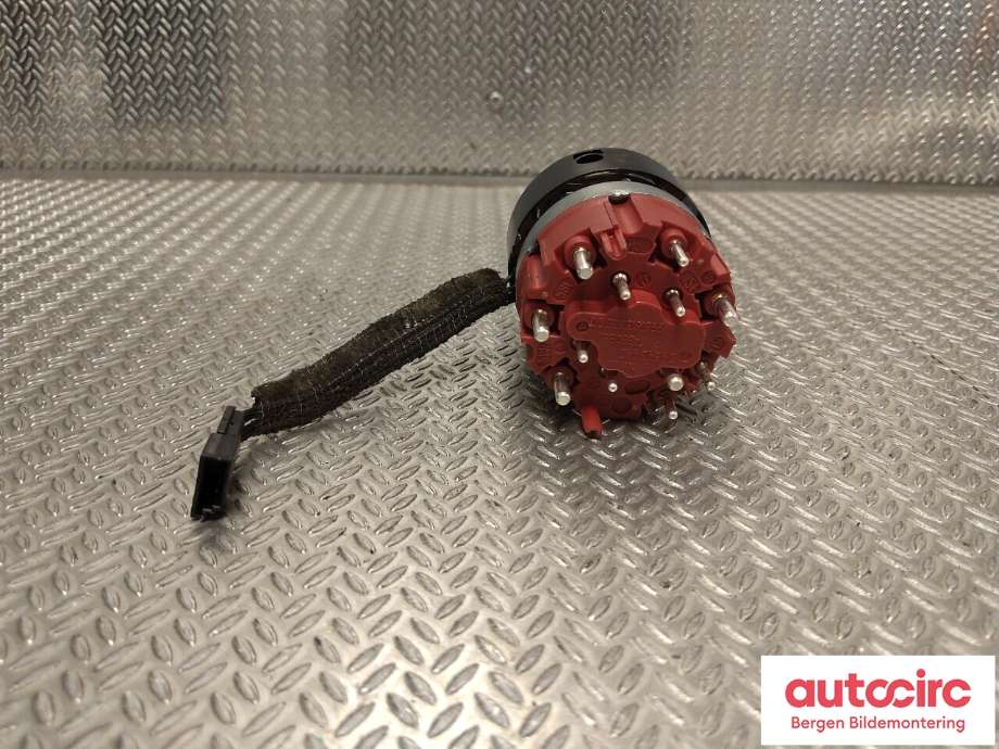Bryter lys til Porsche 911 1998-2005 (996) (996) (PORSCHE|996 613 535 01|996 613 631 01|996 613 535 00)
