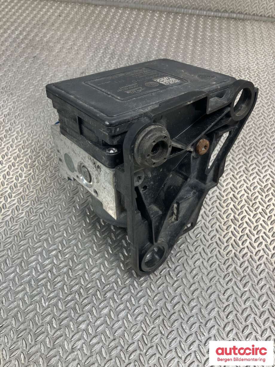 ABS sentral til VW Golf VII 2012-2017 (Fase 1)  (VOLKSWAGEN|5Q0 614 517 CL|)