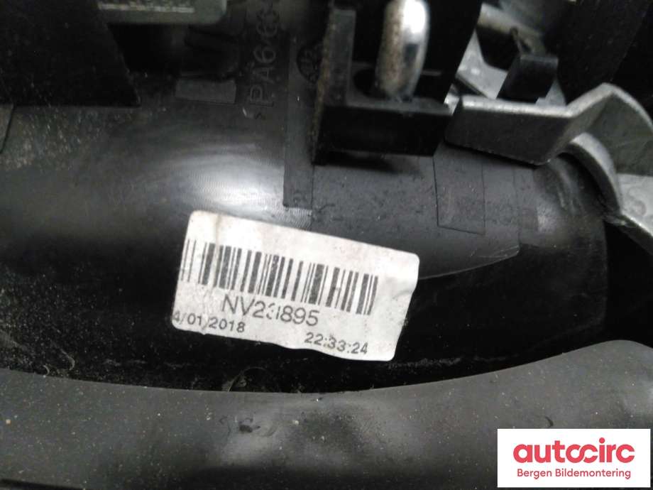 Dørhåndtak utv venstre foran til Iveco Daily 2014-->> (Type VI)  (IVECO|5801577663)