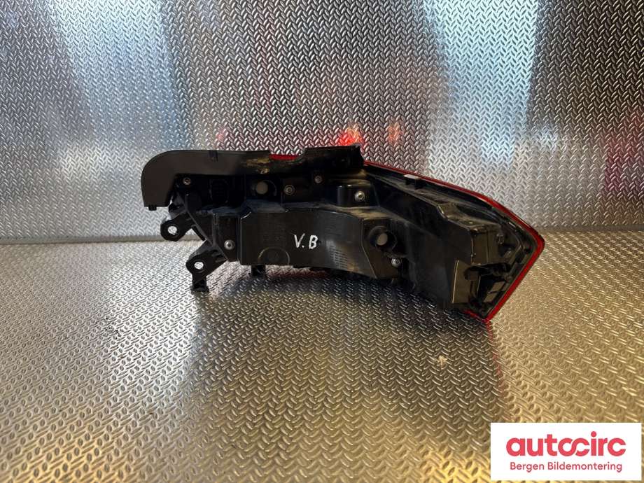 Baklykt venstre til VW ID.3 2020-->> (VOLKSWAGEN|10A 945 207 D|)