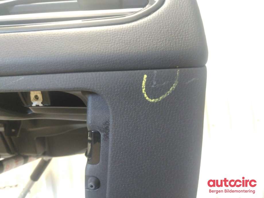Dashbord til VW ID.3 2020-->>  (VOLKSWAGEN|10B 857 003 H|)