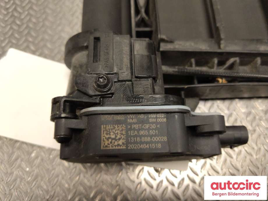 Diverse deler til VW ID.3 2020-->> (VOLKSWAGEN|1EA 122 135 A|1EA 122 135 H|)