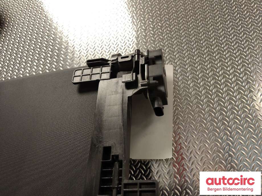 Diverse deler til VW ID.3 2020-->>  (VOLKSWAGEN|1EA 122 135 A|1EA 122 135 H|)