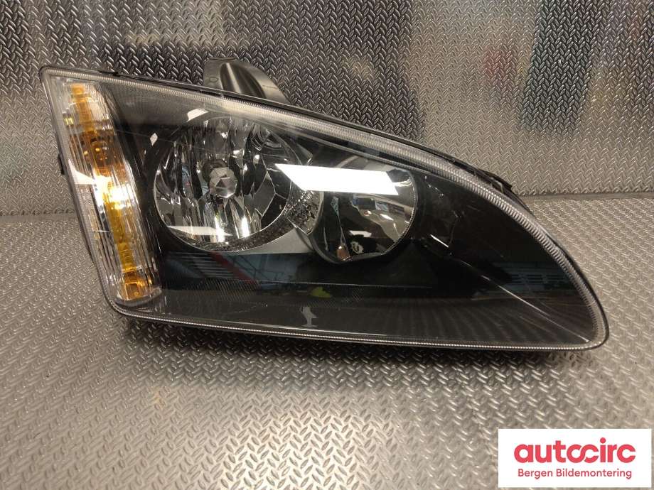 Frontlykt høyre halogen til Ford Focus, 2004-2007 (Type II, Fase 1) (FORD|4M51-13099-JD)