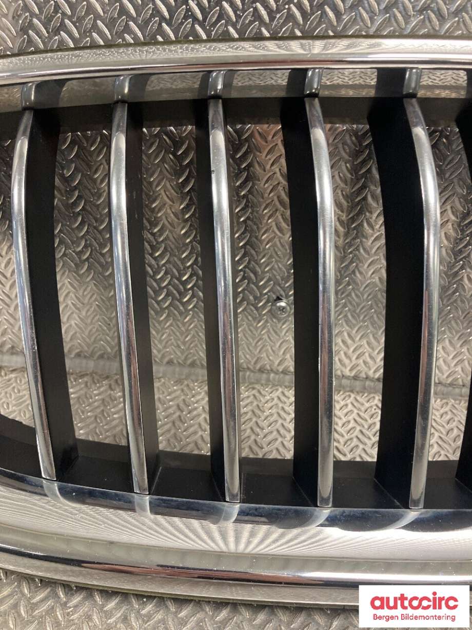 Grill høyre til BMW 5-Serie 2010-2017 (F10/F11) (F10/F11) (BMW|51 13 7 412 324|)