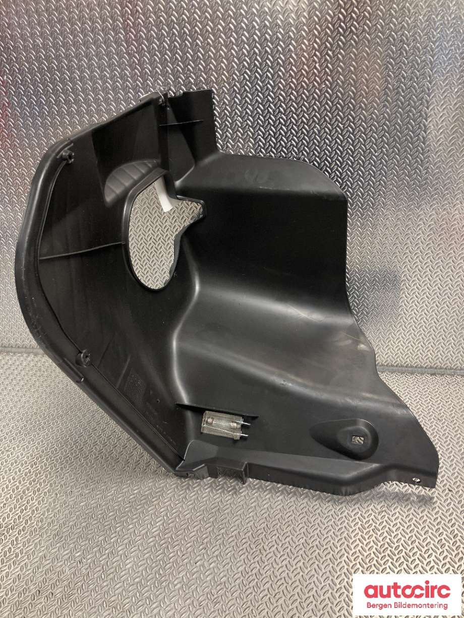 Diverse deler til Porsche 911 1998-2005 (996) (996) (PORSCHE|996 551 131 02|)