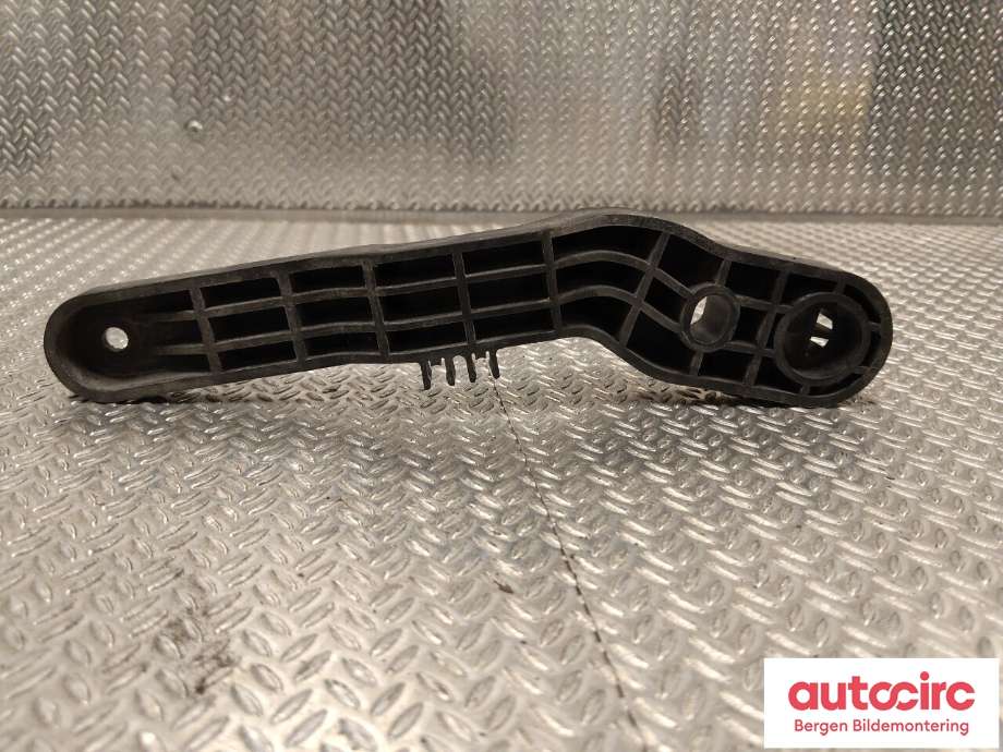 Diverse deler til Porsche 911 1998-2005 (996) (996) (PORSCHE|996 528 611 02|)