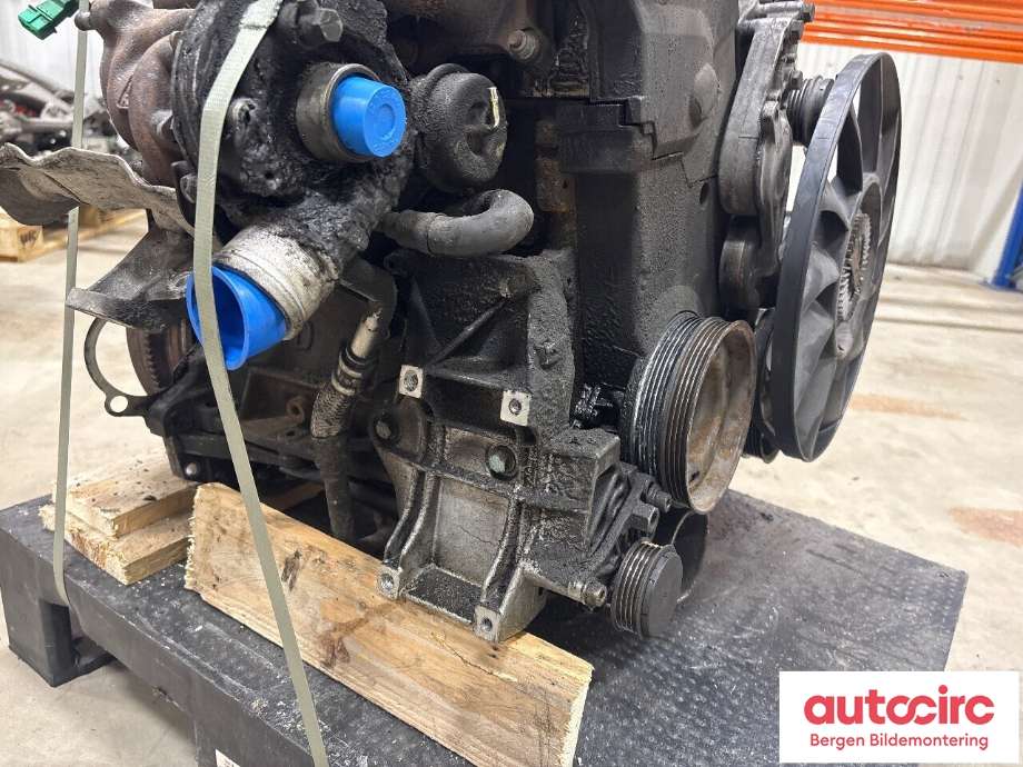 Motor bensin til Audi A6 1997-2001 (Type II, Fase 1) (C5) (C5) (AUDI|058 100 098 EX|APU|)
