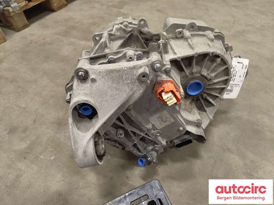 Motor elbil bak til Tesla Model 3 2018-2023 (Fase 1)  (TESLA|1120980-00-G|)