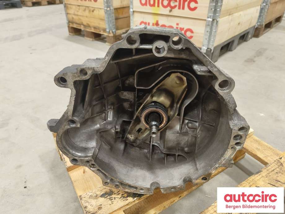 Girkasse manuell til Audi A6 1997-2001 (Type II, Fase 1) (C5) (C5) (AUDI|012 300 058 AX|EHV)
