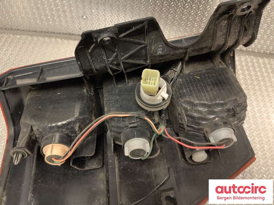 Baklykt høyre til Suzuki Grand Vitara 2005-2015 (Type III)  (SUZUKI|35650-65J21|)