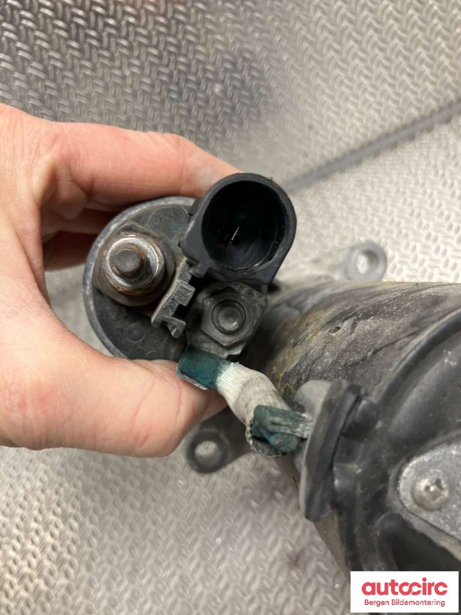 Starter diesel til Škoda Yeti 2009-2013 (Fase 1)  (SKODA|02E 911 024 A|)