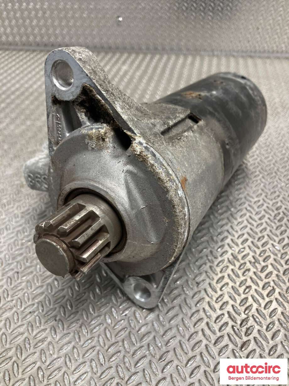 Starter diesel til Škoda Yeti 2009-2013 (Fase 1)  (SKODA|02E 911 024 A|)