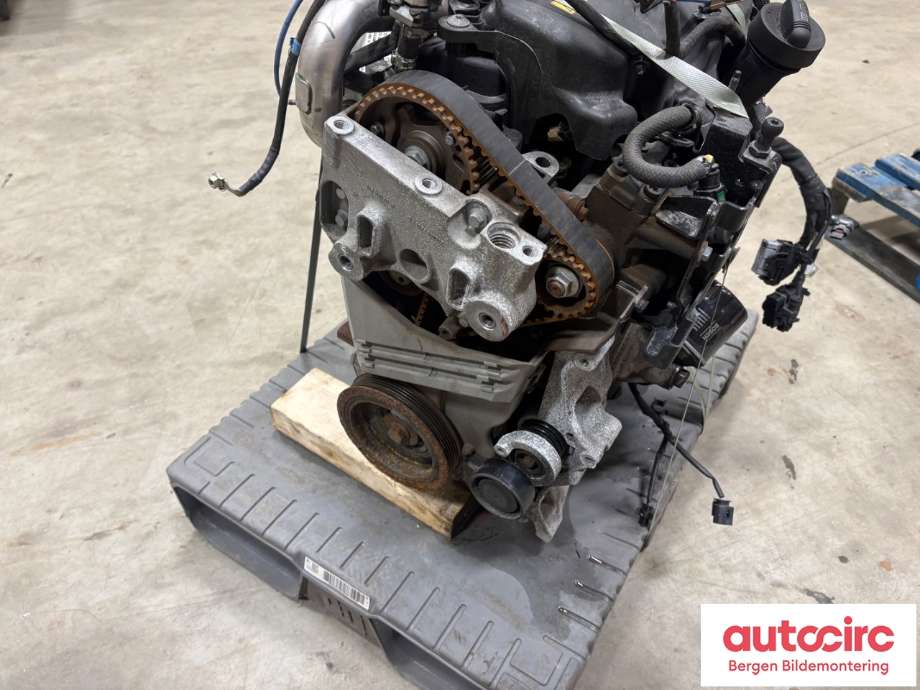 Motor diesel til Mercedes CLA 2013-2019 (C117) (C117) (MERCEDES|A 607 010 68 00|A6070105900|)