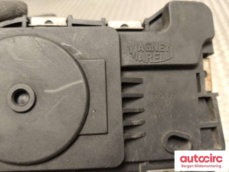 Spjeldhus til VW Golf VI 2008-2012  (VOLKSWAGEN|03C 128 063 B|)