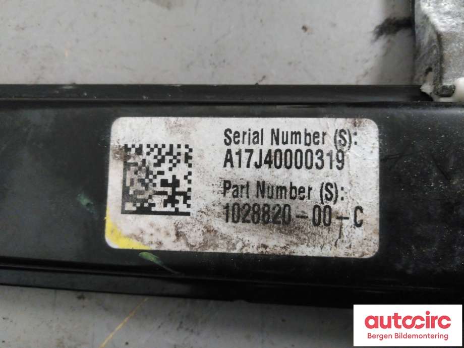 Ruteheis til Tesla Model X 2016-->> (TESLA|1028820-00-C)