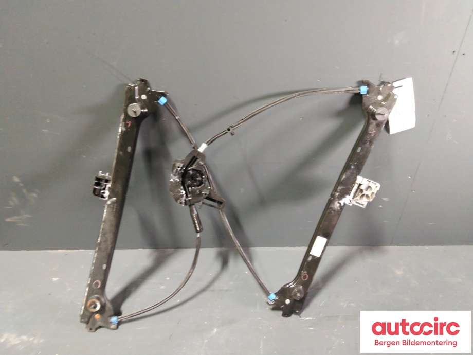 Ruteheis til Tesla Model X 2016-->> (TESLA|1028819-00-C)