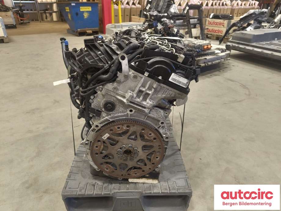 Motor diesel til BMW 5-Serie 2010-2017 (F10/F11) (F10/F11) (BMW|11 00 2 162 169|11 00 2 162 170|N57D30U0)