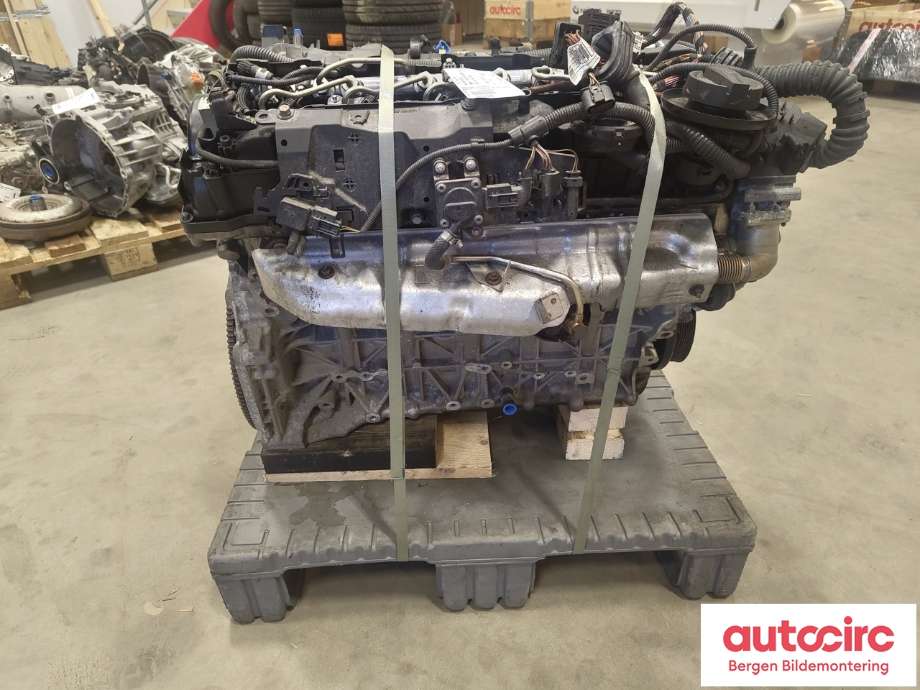 Motor diesel til BMW 5-Serie 2010-2017 (F10/F11) (F10/F11) (BMW|11 00 2 162 169|11 00 2 162 170|N57D30U0)