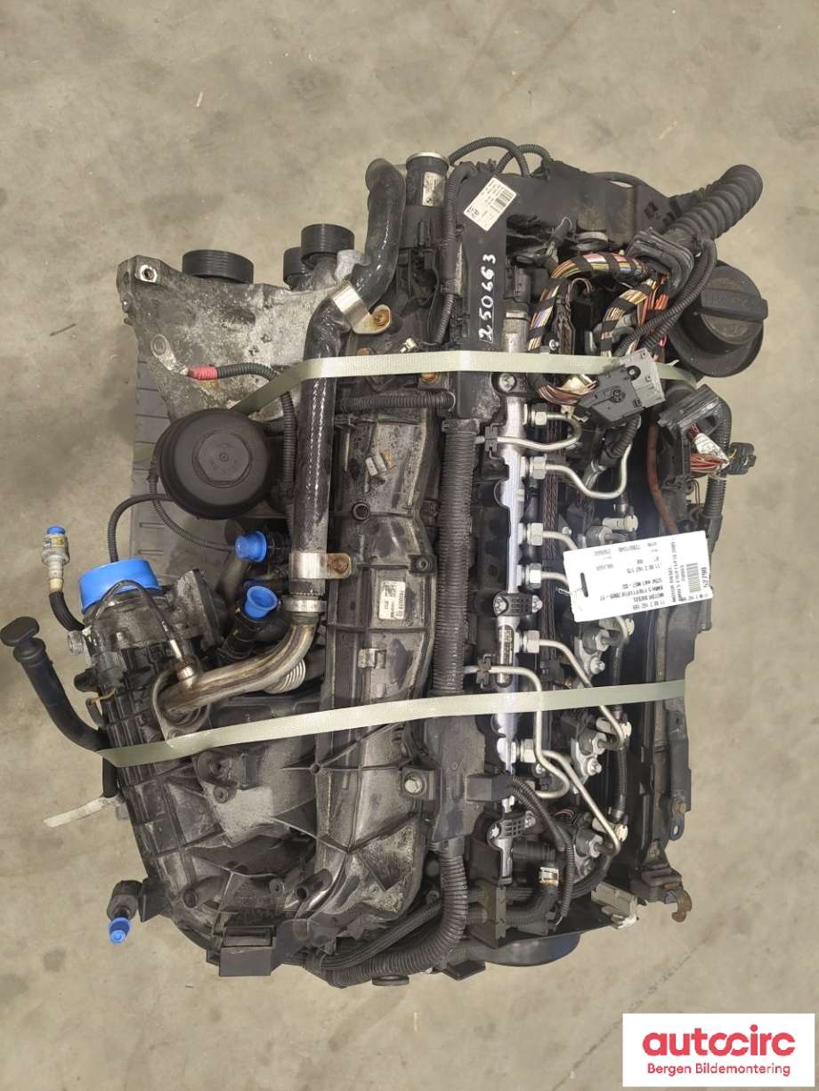 Motor diesel til BMW 5-Serie 2010-2017 (F10/F11) (F10/F11) (BMW|11 00 2 162 169|11 00 2 162 170|N57D30U0)
