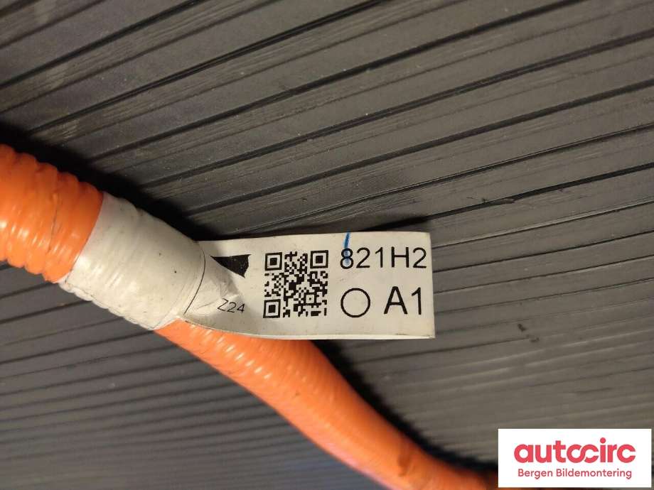 Kabel høy volt (HV) hybrid til Toyota bZ4X 2022-->> (TOYOTA|821H242040|)