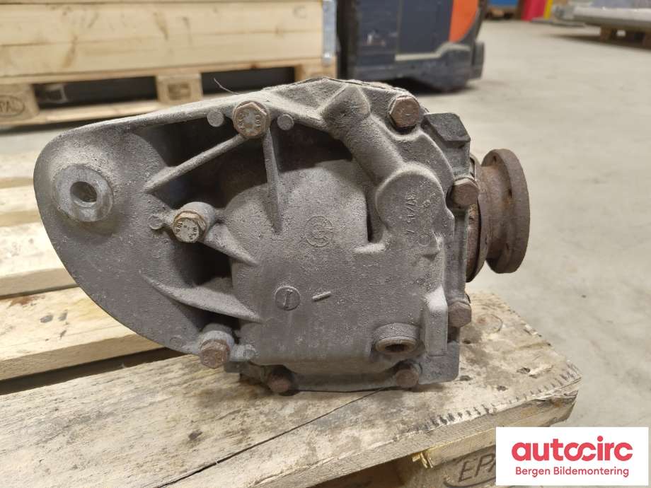 Kardang klokke bak til BMW 5-Serie 2003-2010 (E60/E61) (E60/E61) (BMW|33 10 7 560 602|)
