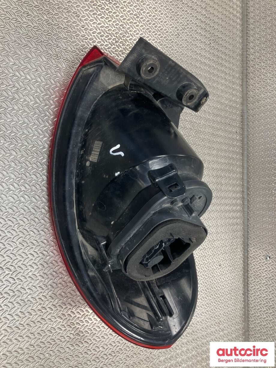 Baklykt venstre til VW Tiguan 2007-2011 (Type I, Fase 1)  (VOLKSWAGEN|5N0 945 095 H|5N0 945 111 D|)
