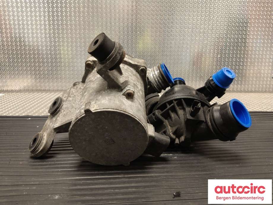 Vannpumpe til BMW 3-Serie 2005-2011 (E90/E91/E92/E93) (E90/E91/E92/E93) (BMW|11 53 8 671 515|11 51 7 586 929|)