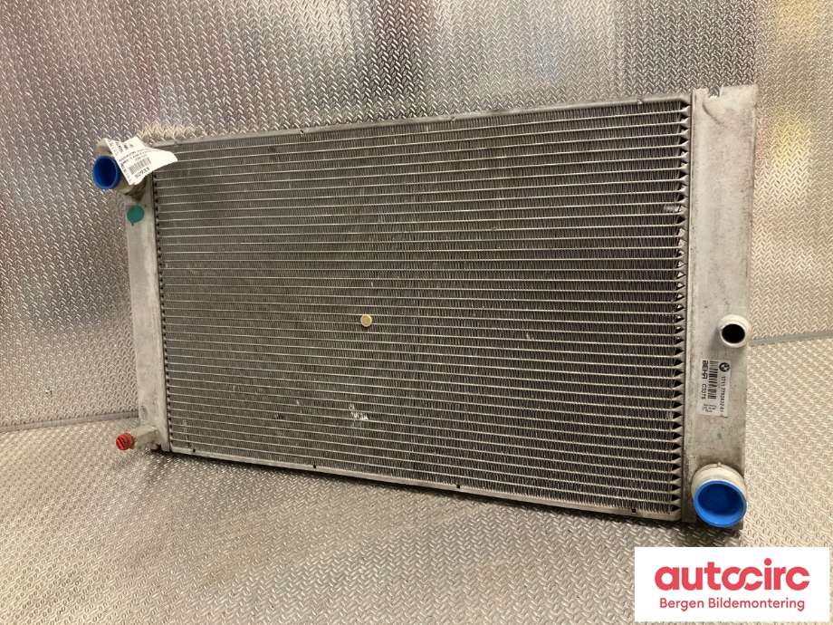 Radiator (automat gir) til BMW 5-Serie 2003-2010 (E60/E61) (E60/E61) (BMW|17 11 7 792 832|)