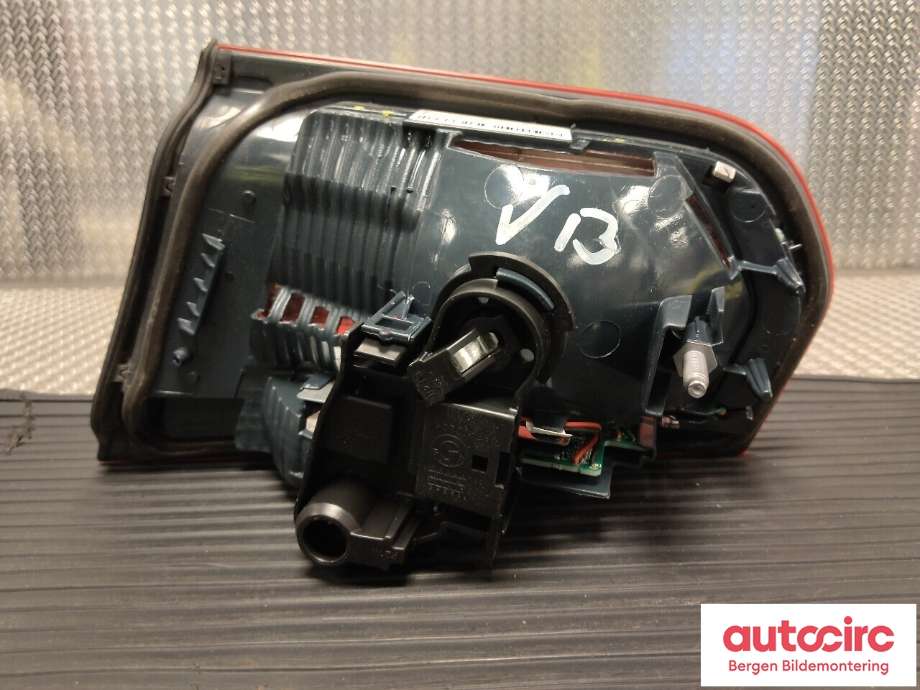Baklykt venstre indre til BMW 3-Serie 2012-2018 (F30/F31/F34) (F30/F31/F34) (BMW|63 21 7 372 793|)