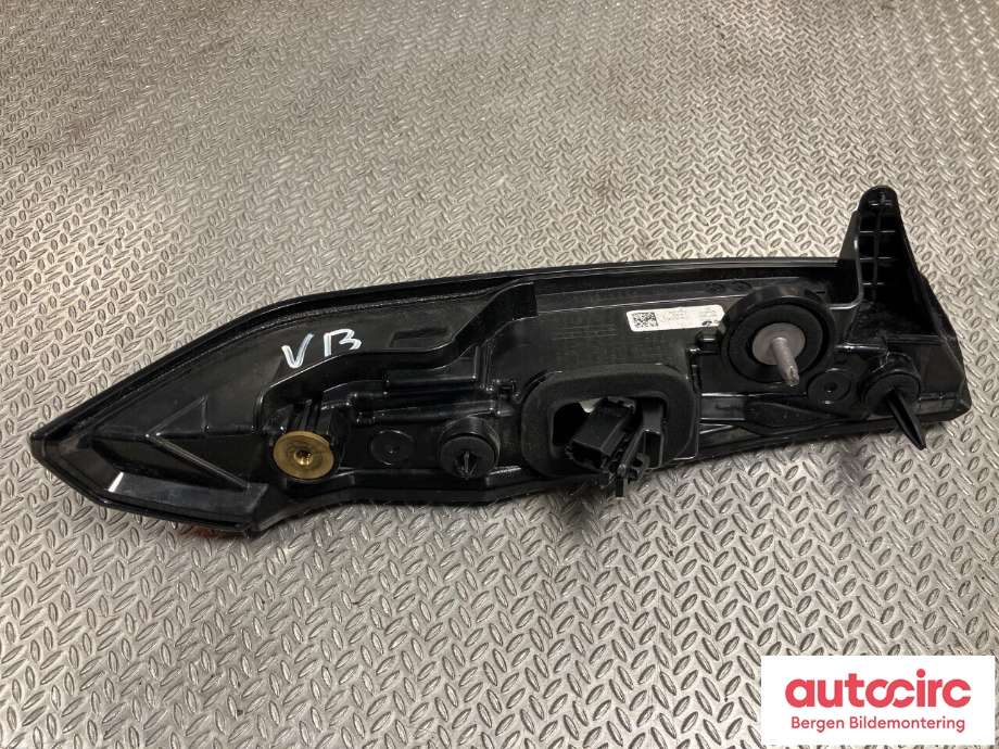 Baklykt venstre indre til Citroën C4, Spacetourer 2019-->>  (CITROEN|98 311 206 80|)