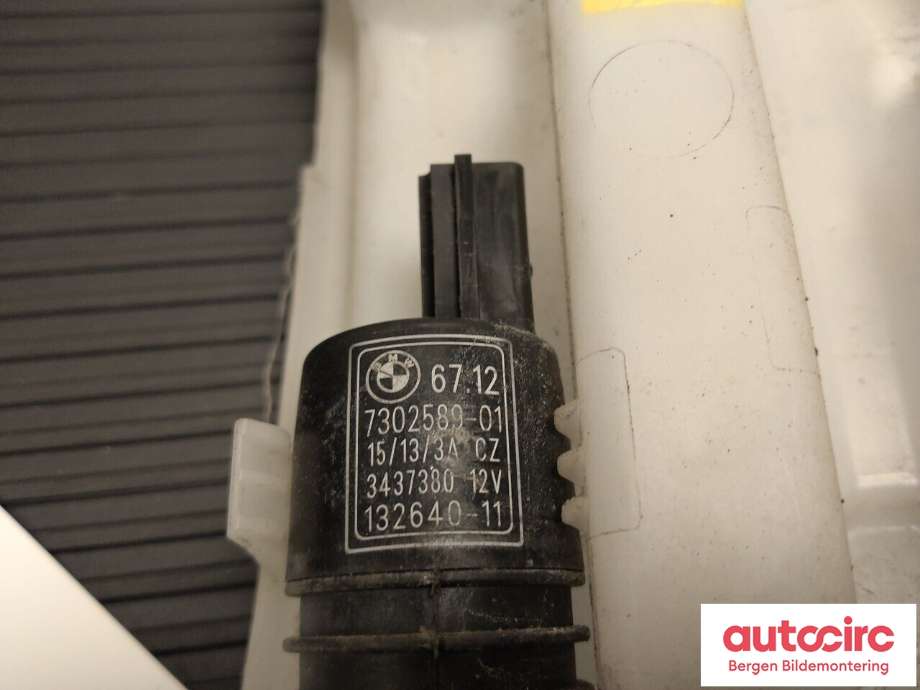 Spylertank til BMW 3-Serie 2012-2018 (F30/F31/F34) (F30/F31/F34) (BMW|61 66 7 241 680|)