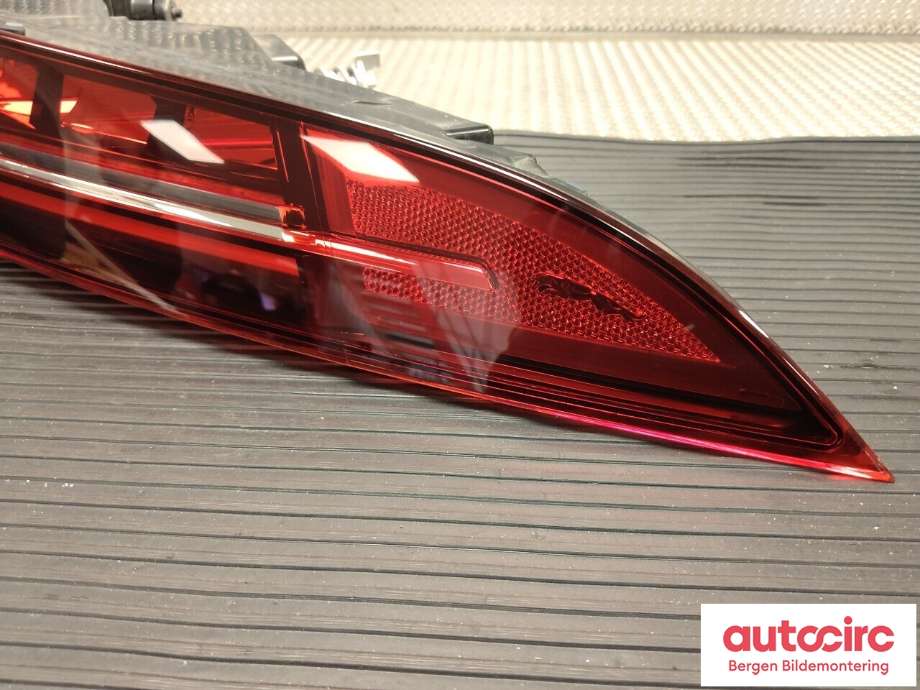 Baklykt høyre til Jaguar I-PACE 2018-->>  (JAGUAR|J9D313404CD|T4K1822|T4K16640)