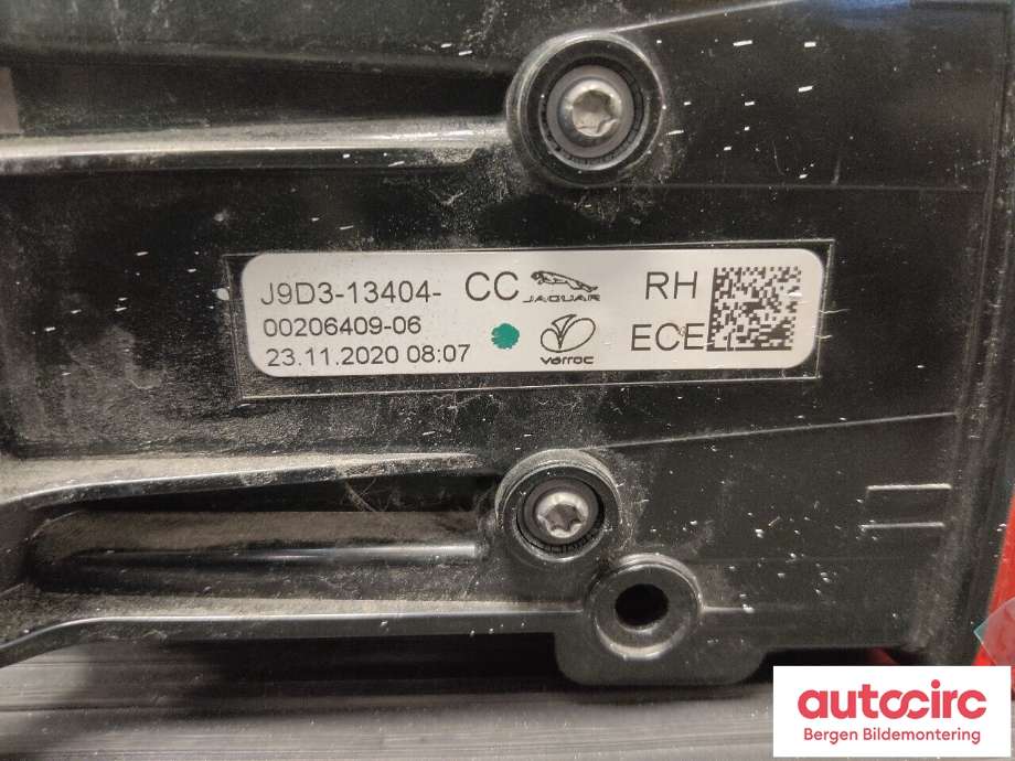 Baklykt høyre til Jaguar I-PACE 2018-->>  (JAGUAR|J9D313404CD|T4K1822|T4K16640)