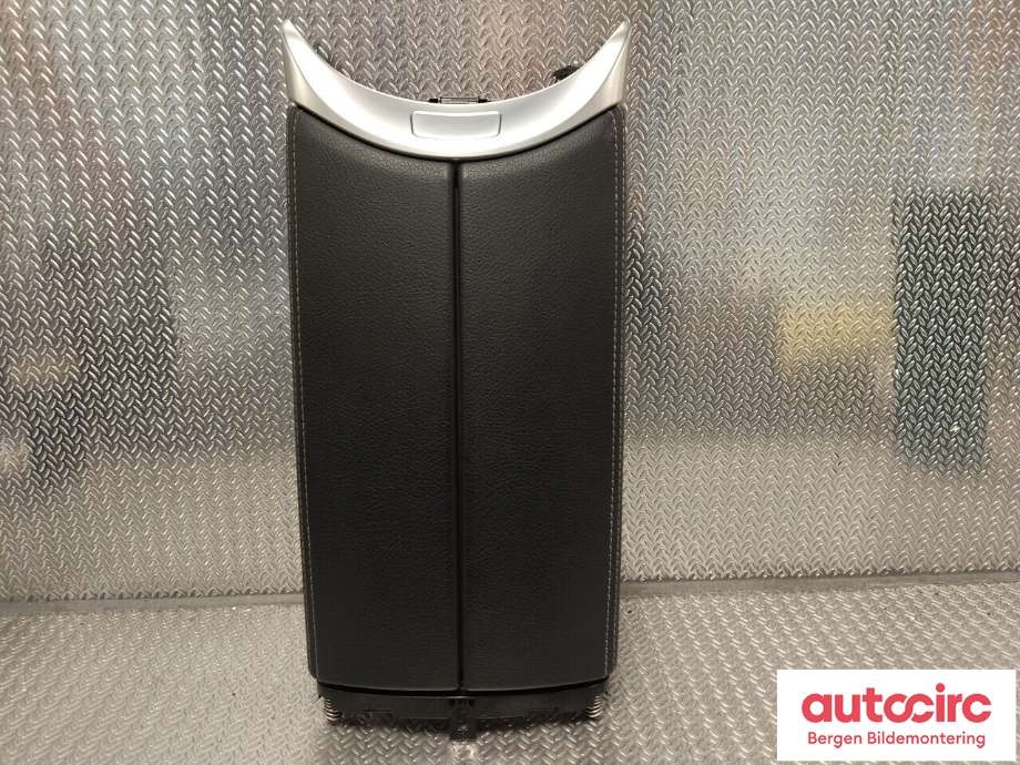 Sete armlene lokk til Mercedes EQC 2019-->> (MERCEDES|A 205 680 88 04|A 293 680 09 01|)