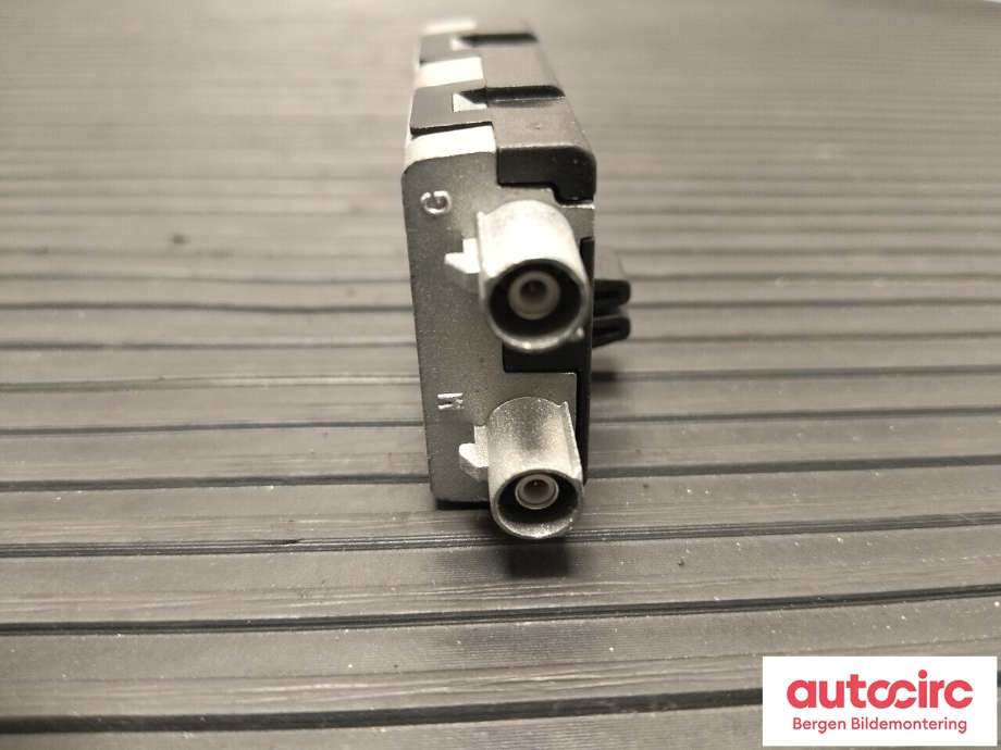 Antenne forsterker til Peugeot 2008 2019-->> (Type II)  (PEUGEOT|98 206 643 80|)