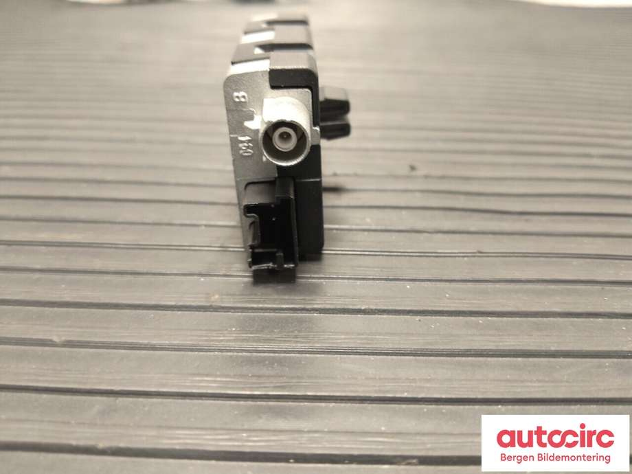 Antenne forsterker til Peugeot 2008 2019-->> (Type II)  (PEUGEOT|96 780 168 80|)