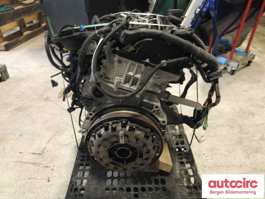 Motor diesel til BMW 3-Serie 2005-2011 (E90/E91/E92/E93) (E90/E91/E92/E93) (BMW|11 00 2 157 055|)