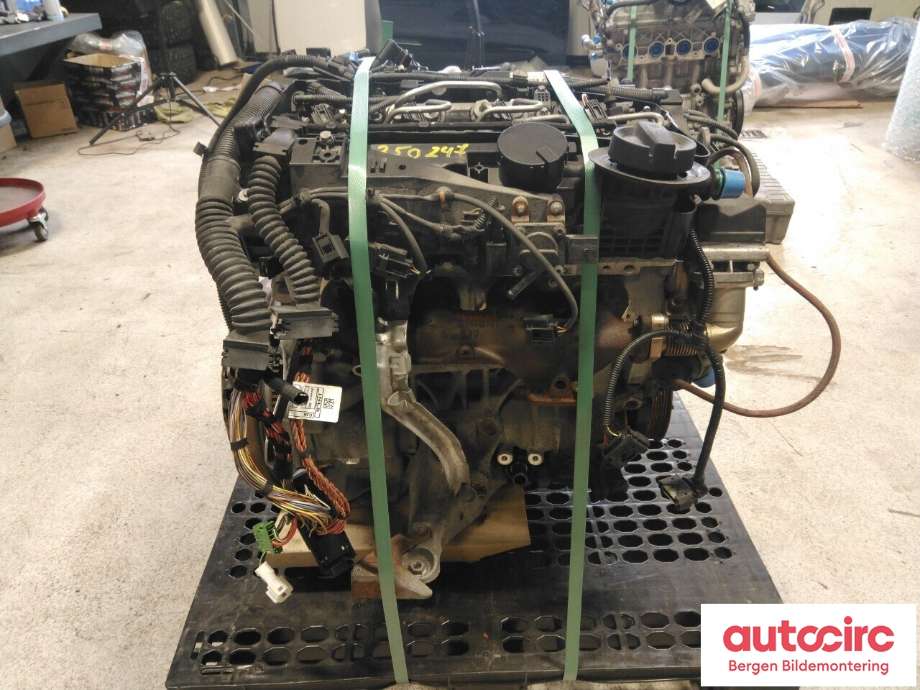 Motor diesel til BMW 3-Serie 2005-2011 (E90/E91/E92/E93) (E90/E91/E92/E93) (BMW|11 00 2 157 055|)